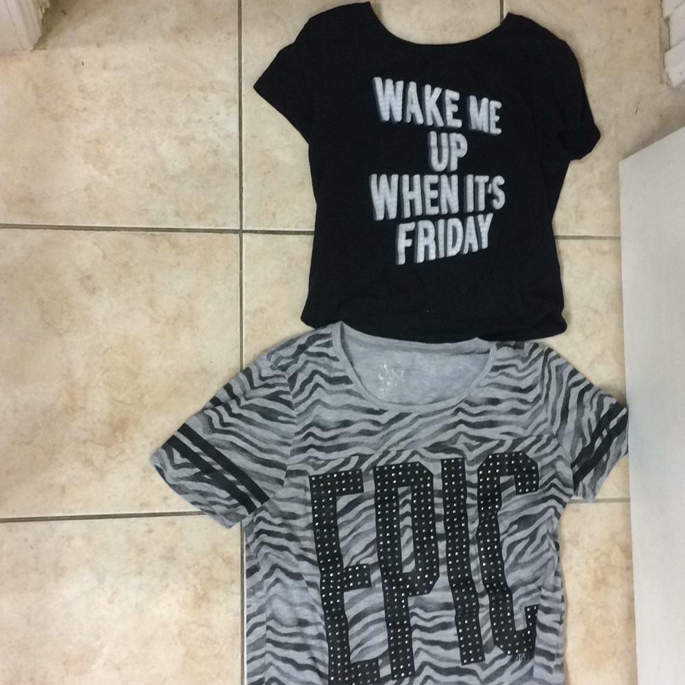 These two tees are perfect for a hot summer day 😃